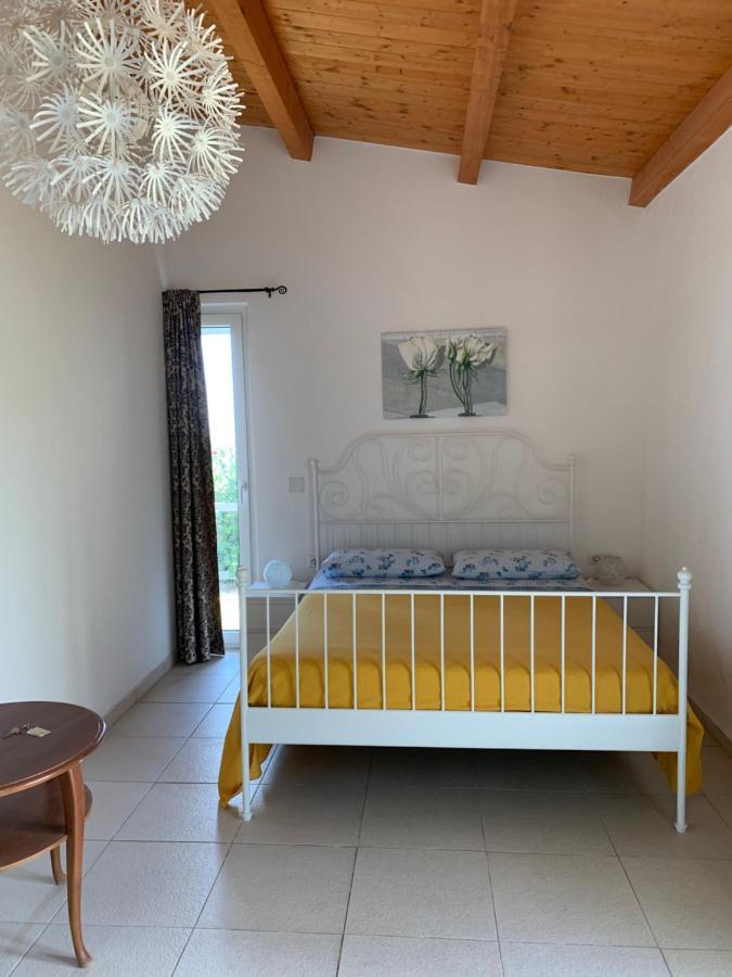 B&B Villa Sveva ロッカ・インペリアーレ エクステリア 写真